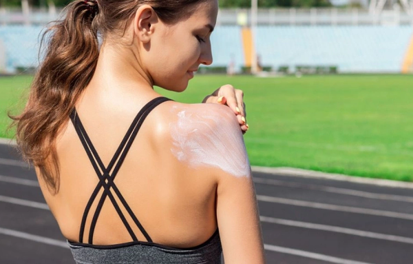 Hướng dẫn dùng kem chống nắng cho runner mùa hè