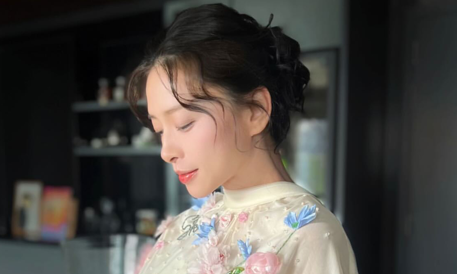 Sắc vóc Ngô Thanh Vân ở tiệc mừng con đầu lòng