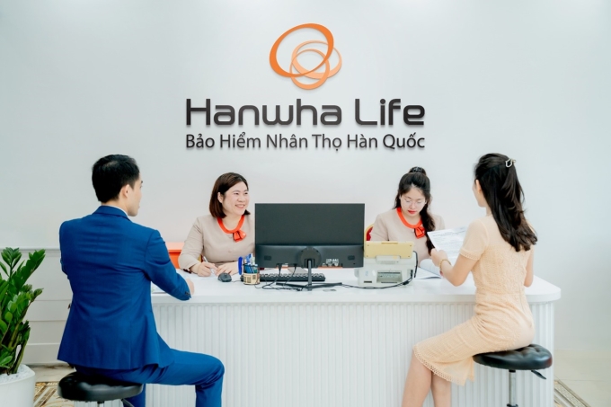 Khách hàng có thể tiếp cận dịch vụ, sản phẩm của Hanwha Life Việt Nam tại hơn 120 điểm phục vụ khách hàng trên cả nước. Ảnh: Hanwha Life Việt Nam