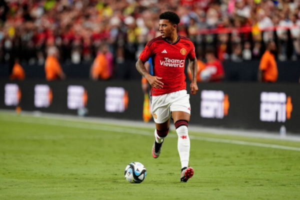 Mourinho muốn giải cứu Sancho khỏi Man Utd?