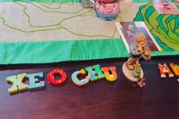 Trần Mạnh Tuấn thưởng lãm tranh Xèo Chu: Góc nhìn nghệ sĩ