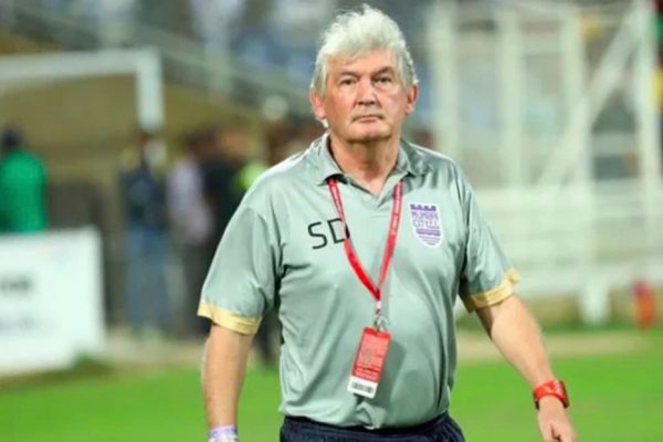 Steve Darby: Việt Nam cần chiến lược nhập tịch cầu thủ dài hạn