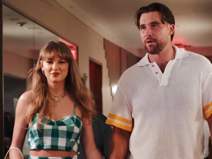 Taylor Swift và bạn trai dự lễ khai mạc trại hè Tight Ends University hôm 23/6. Ảnh: Instagram/ TEU