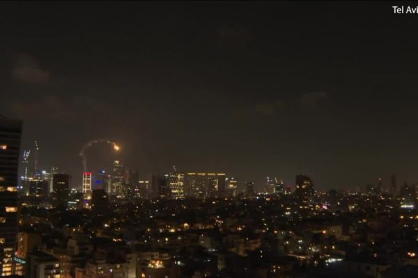 Tên lửa triệu Đô của Israel Nổ Tung: Tin Tức Quốc Phòng