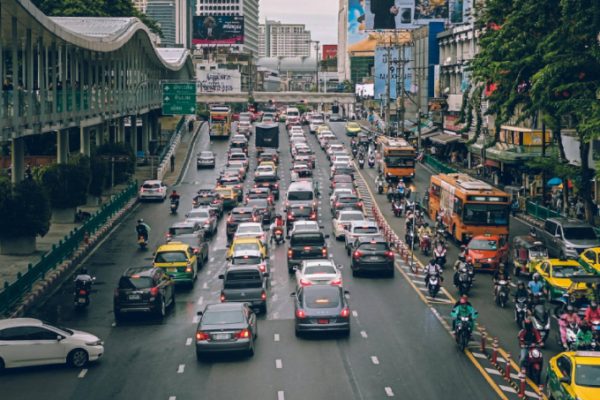 Thái Lan: Vì sao tài xế ít bấm còi xe?