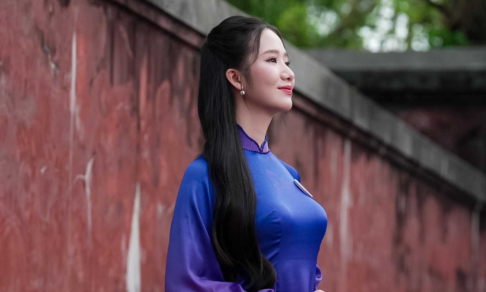 Thí sinh Phương Nhi múa điệu nhã nhạc cung đình Huế