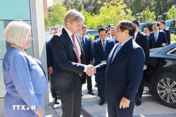 Thủ tướng mong người Việt đoạt giải Nobel: Ước mơ vươn tầm thế giới