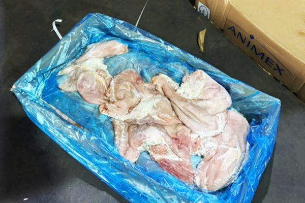 TP HCM: Phát hiện 61 tấn thực phẩm đông lạnh không rõ nguồn gốc