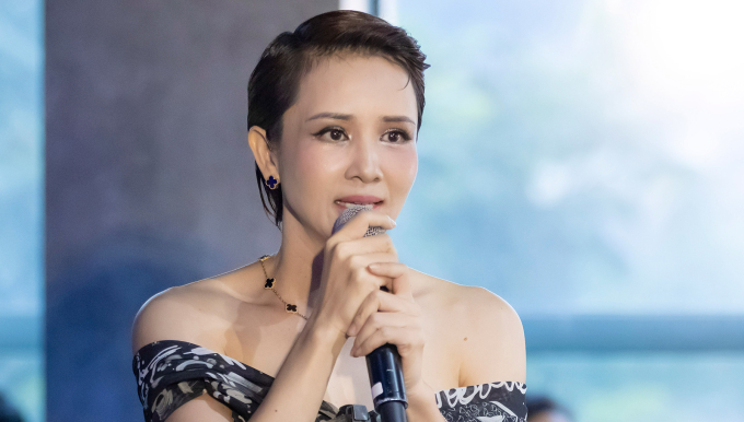 Cựu vận động viên Thúy Hiền dự buổi ra mắt sản phẩm đầu tay của con gái. Ảnh: Nhân vật cung cấp