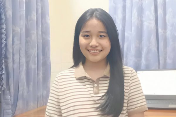 Nữ sinh trường làng đỗ thủ khoa chuyên Toán: Câu chuyện thành công