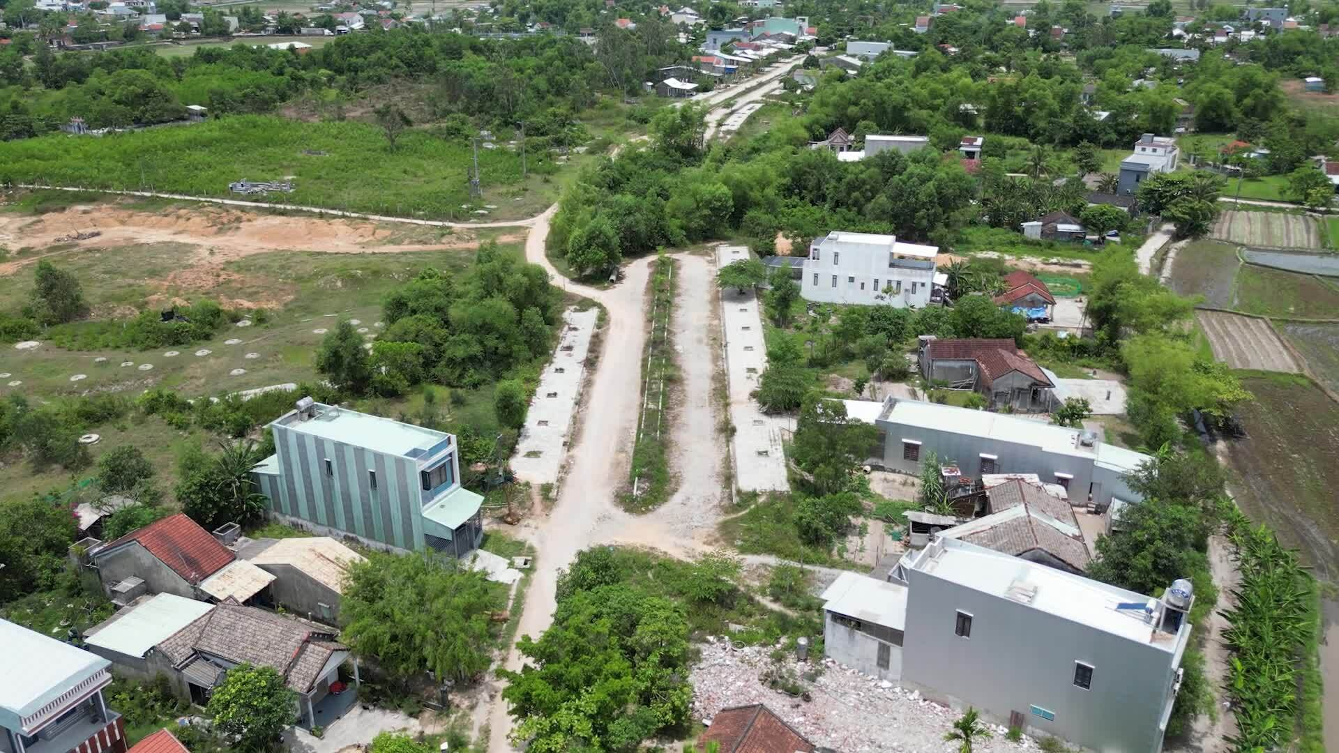 Tuyến đường 1,2 km làm 5 năm chưa xong