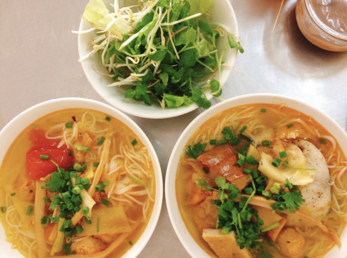 Bún chả cá bà Hoa. Ảnh: Huyền Ninh