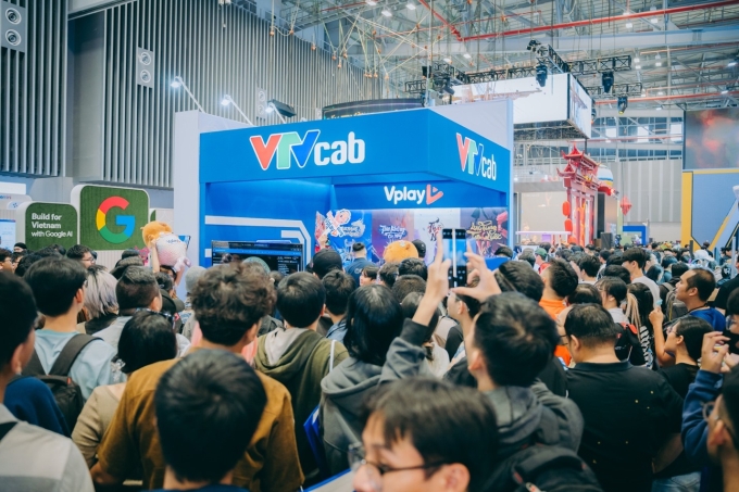 Hàng chục nghìn phần quà được trao đến các game thủ khi tham gia check-in, trải nghiệm game. Ảnh: VPlay