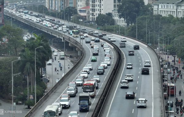 Hà Nội: Thu phí đại lộ Thăng Long và vành đai 3 trên cao
