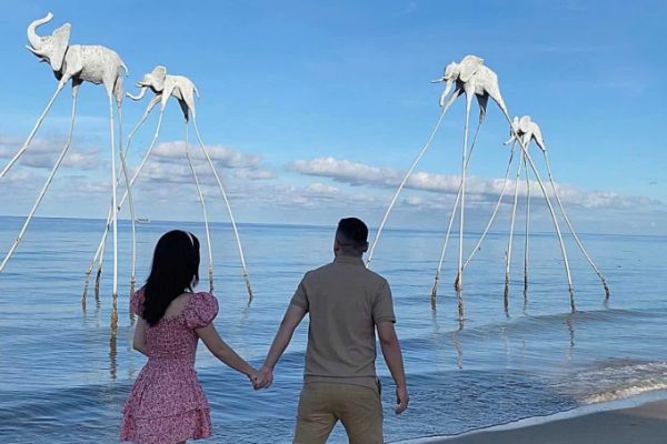 Giấc mơ “an cư lạc nghiệp”: Mắc kẹt bất động sản