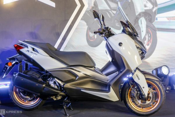 Yamaha XMax 300 2025: Giá 140 triệu đồng, chính thức ra mắt