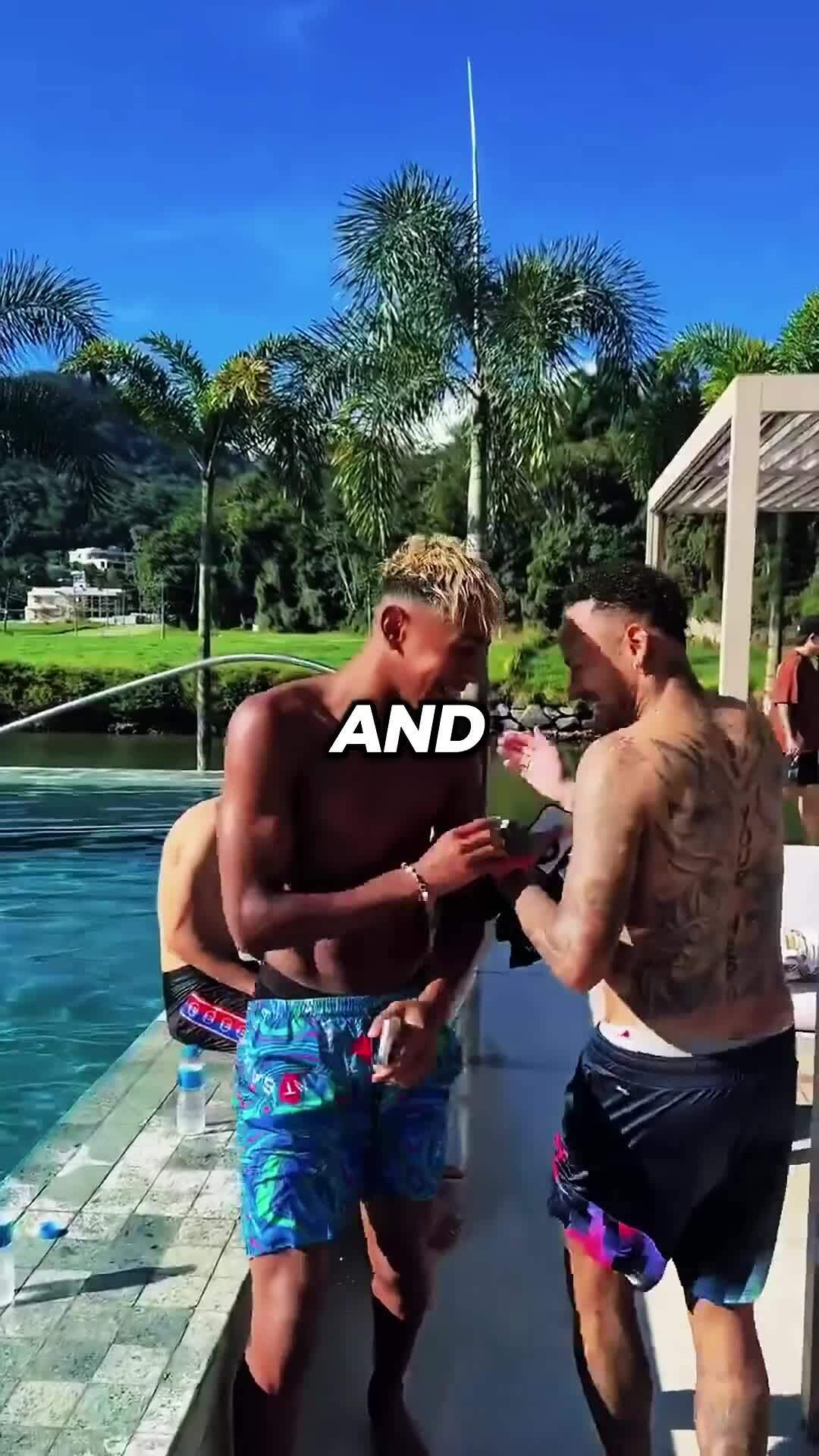 Yamal nghỉ hè cùng thần tượng Neymar