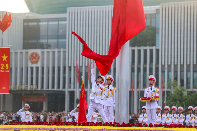 Lễ thượng cờ dịp Quốc khánh 2/9/2024. Ảnh: Hoàng Phong