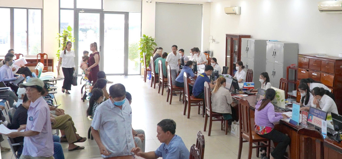 Trung tâm phục vụ hành chính công tại phường Cao Lãnh. Ảnh: Trần Thanh