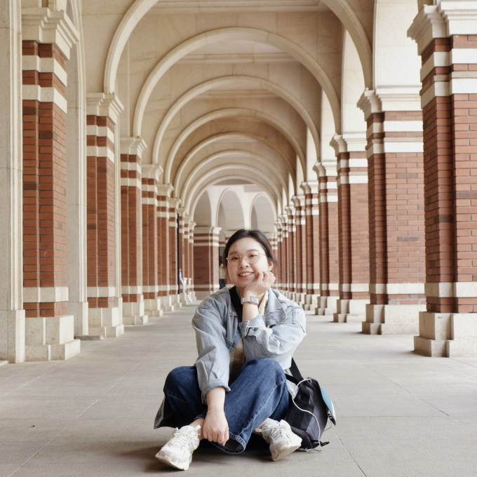 Phương chụp ảnh ở Thiên Tân.
