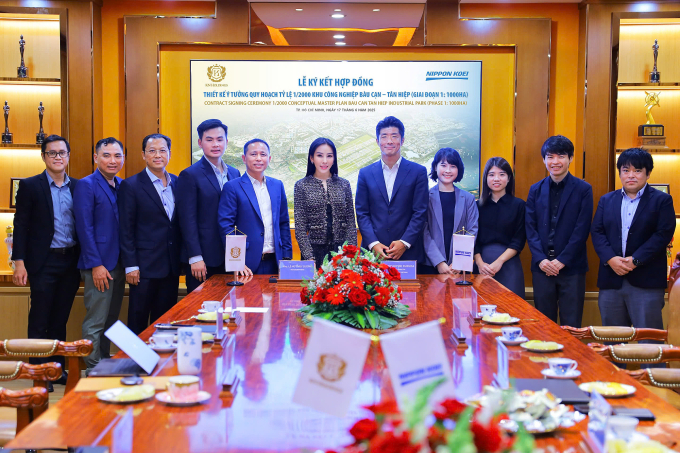 Đại diện Công ty Cổ phần KCN Tân Hiệp và Nippon Koei Việt Nam tại lễ ký kết. Ảnh: KN Group