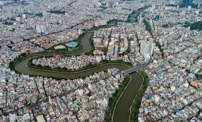Kênh Nhiêu Lộc - Thị Nghè sau khi được cải tạo, di dời nhà hai bên. Ảnh: Quỳnh Trần