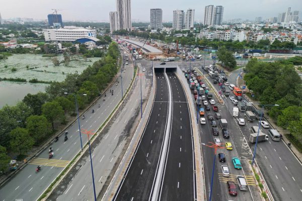 Thông xe hầm chui nút giao lớn nhất TP HCM: Tin tức giao thông