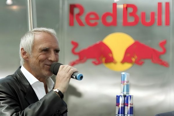 Hành trình khởi nghiệp tuổi 40 của nhà sáng lập Red Bull