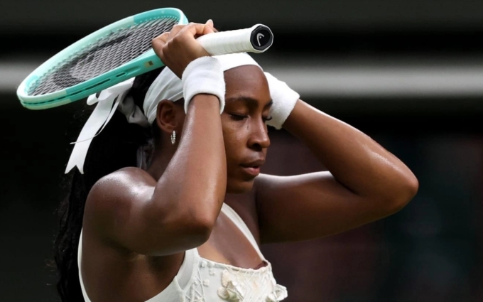 Gauff trong trận thua Dayana Yastremska ở vòng một đơn nữ, hôm 1/7. Ảnh: Reuters