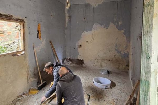 Khám phá bí mật nhà 1 euro hút khách du lịch ở Italy