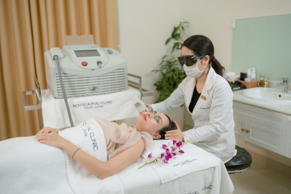Rohto Aohal Clinic: Xu hướng làm đẹp không xâm lấn lên ngôi