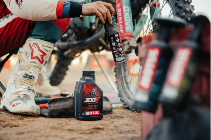 Dòng dầu nhớt Motul cao cấp dành cho xe phân khối lớn. Ảnh: Motul