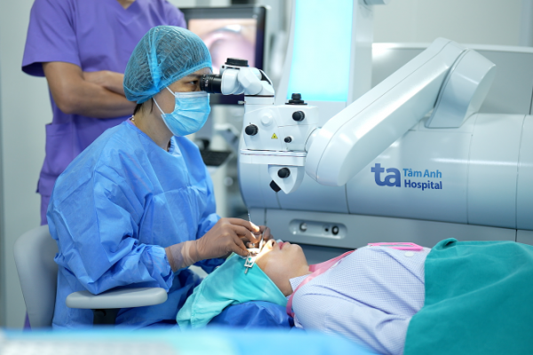Điều trị loạn thị: Tổng quan các phương pháp phẫu thuật hiệu quả