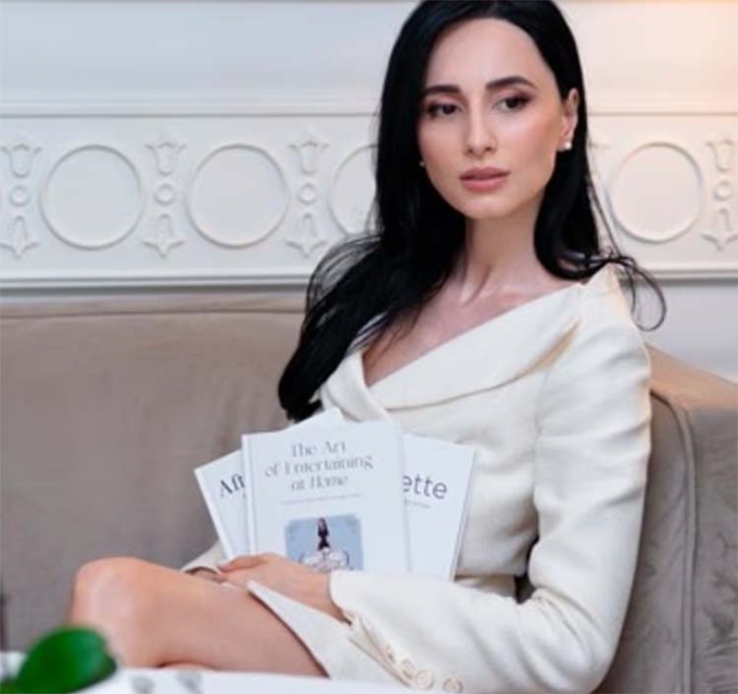 Chuyên gia nghi thức Jamila Musayev. Ảnh: DM