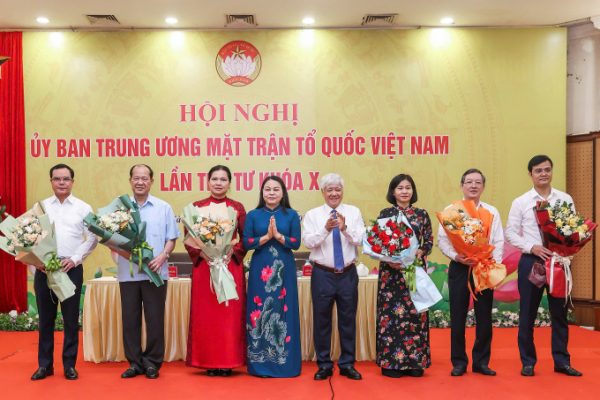 6 Phó Chủ tịch mới của Mặt trận Tổ quốc Việt Nam