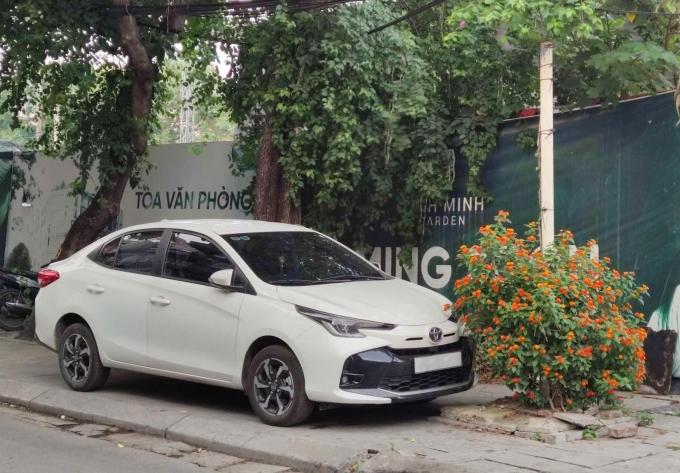 Chiếc Toyota Vios của chị Thu Hiền mới mua hồi giữa tháng 6. Ảnh: nhân vật cung cấp