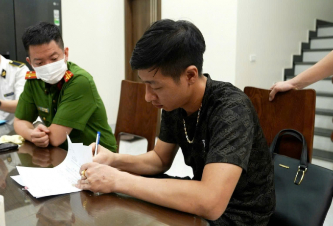 Nghi phạm Lê Văn Tươi tại cơ quan điều tra. Ảnh: Công an cung cấp
