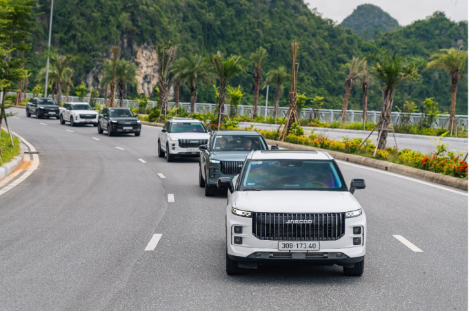 Jaecoo J7 PHEV trong hành trình thử nghiệm mức tiêu hao nhiên liệu. Ảnh: Omoda & Jaecoo Việt Nam