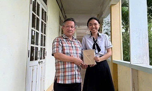 Thầy Châu