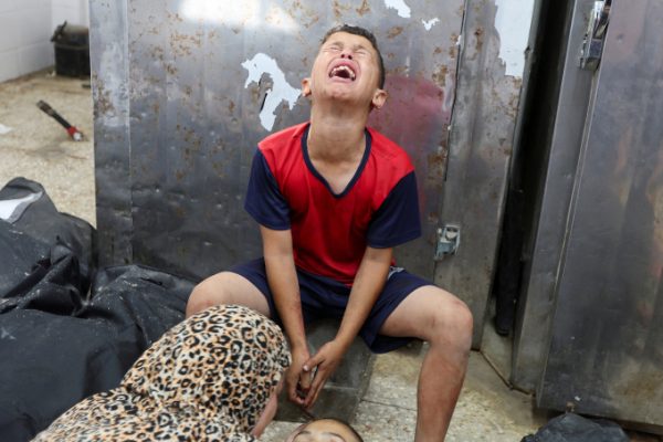 Israel Không Kích Gaza: 10 Trẻ Em Thiệt Mạng Gần Trạm Y Tế