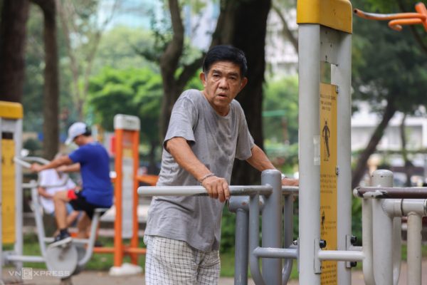 TP HCM đề xuất hỗ trợ bảo hiểm y tế cho người cao tuổi (60+)