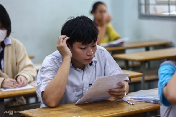 Đề thi Toán THPT: Nhận xét ‘dài dòng’