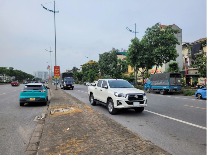 Một chiếc Toyota Hilux của người dùng trên đường phố. Ảnh: nhân vật cung cấp