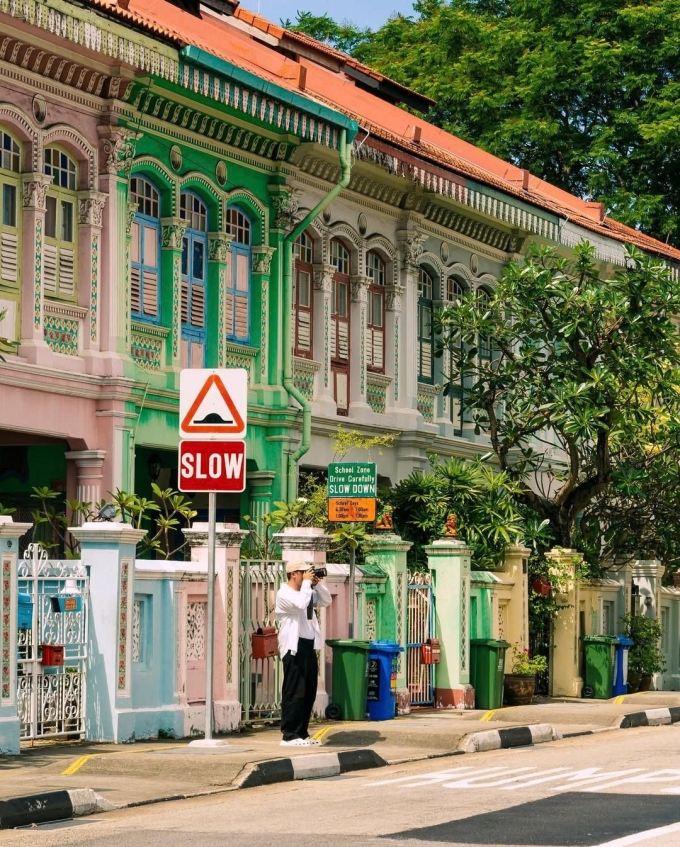 Các tòa nhà nhiều màu sắc tại khu Katong - Joo Chiat. Ảnh: dangnamtravelblog/STB