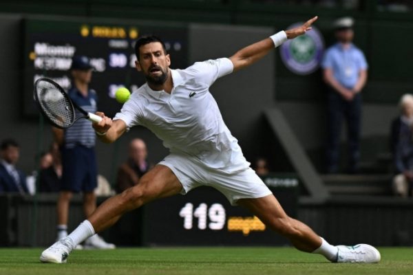 Djokovic đạt cột mốc 100 trận thắng tại Wimbledon