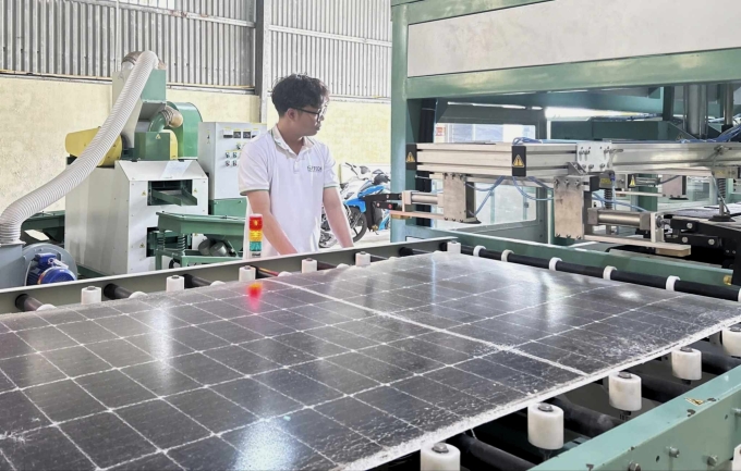 Hệ thống tái chế pin mặt trời. Ảnh: 5RTech