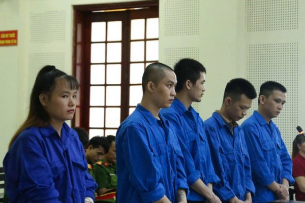 Lừa đảo 19 tỷ: Giả gái xinh “cuỗm” tiền đàn ông