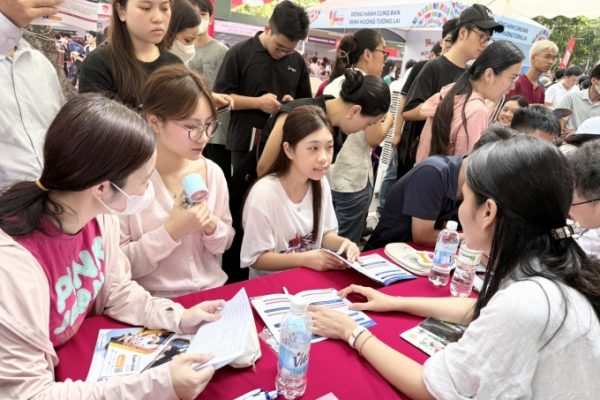 Học phí ngành Tài chính Ngân hàng: Cập nhật mới nhất