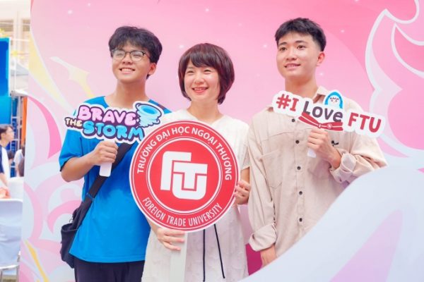 ĐH Ngoại thương: Điểm sàn 2024 là 23-24