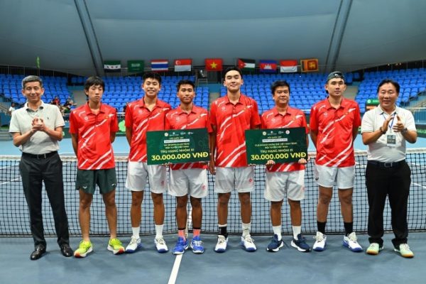Pickleball ‘tấn công’ quần vợt Việt Nam: Xu hướng mới nổi?